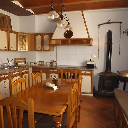 Alojamiento Rural Medios Panes